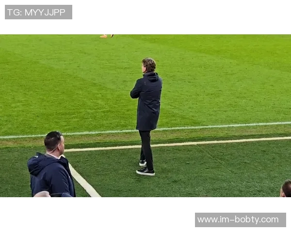 热刺球迷对弗兰克主帅的不满情绪升级纷纷发出嘘声呼声渐高