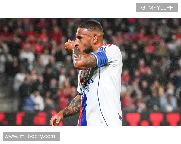 托利索对法甲裁判判罚不满呼吁各方召开会议进行直接沟通